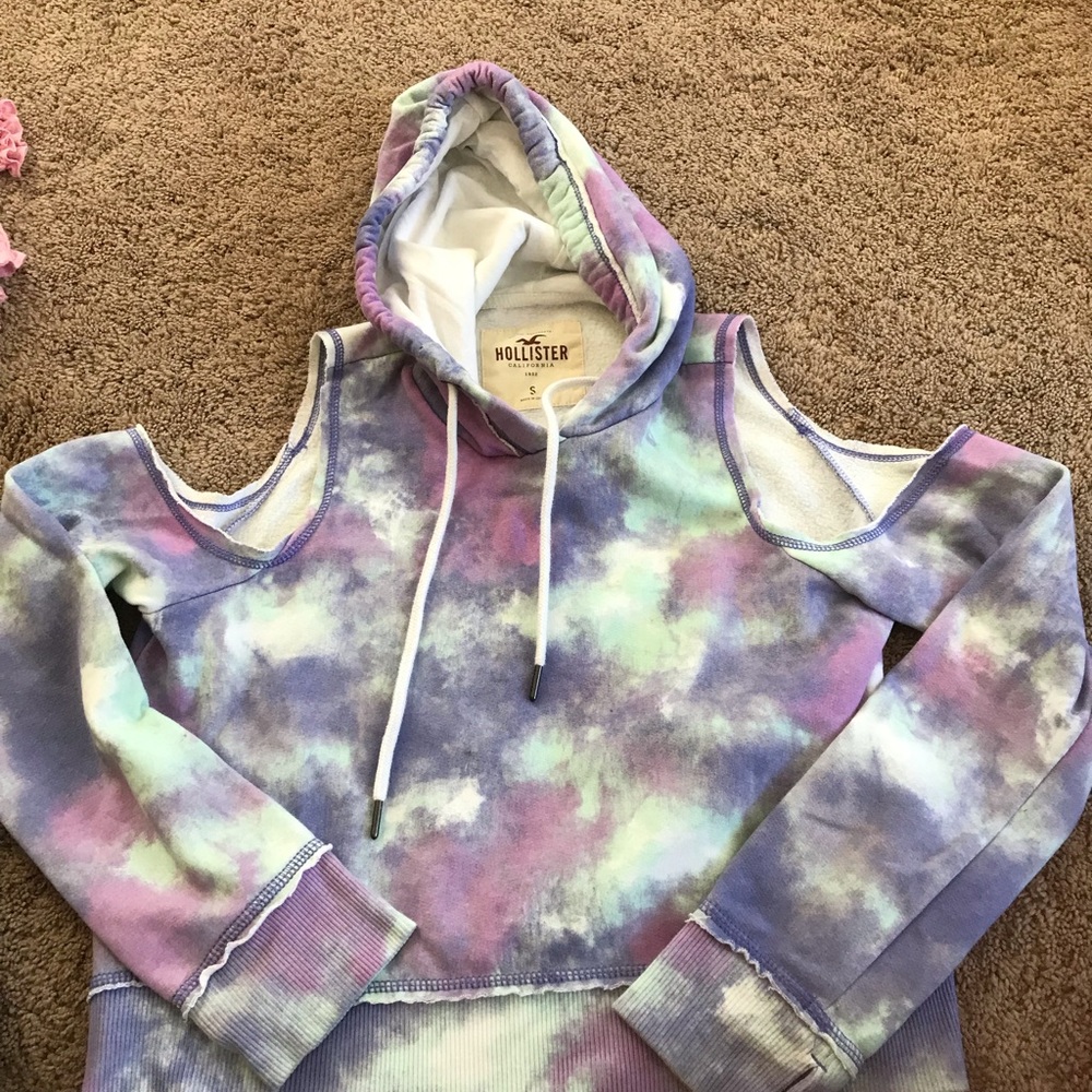 Hollister sweat shirt size small